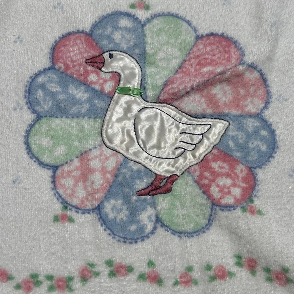 Jillian Rose Duck Floral Cottage Core Bath Towel